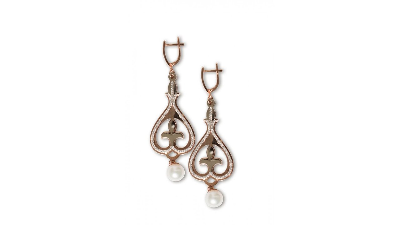 Gold earrings