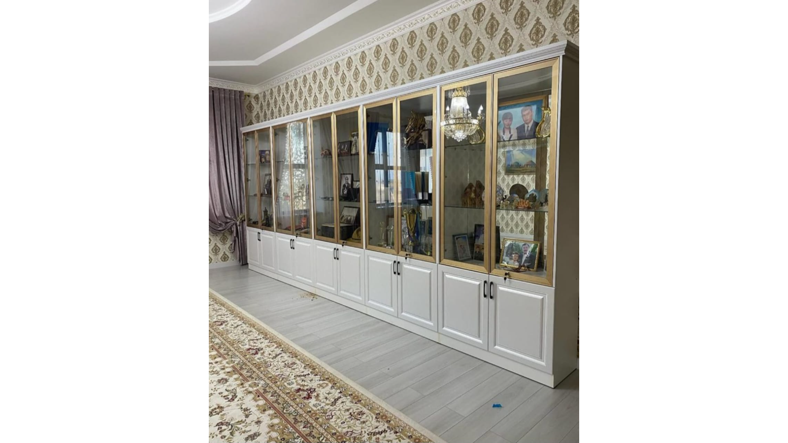 Cabinet / Wardrobe