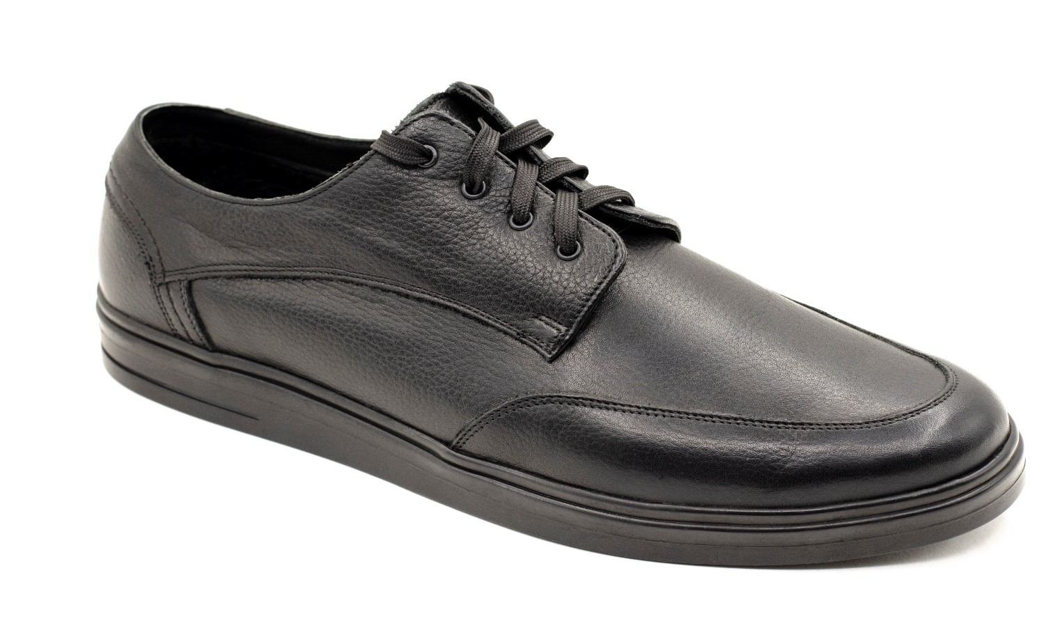  leather footwear