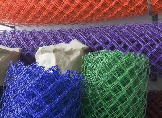 Welded mesh in rolls