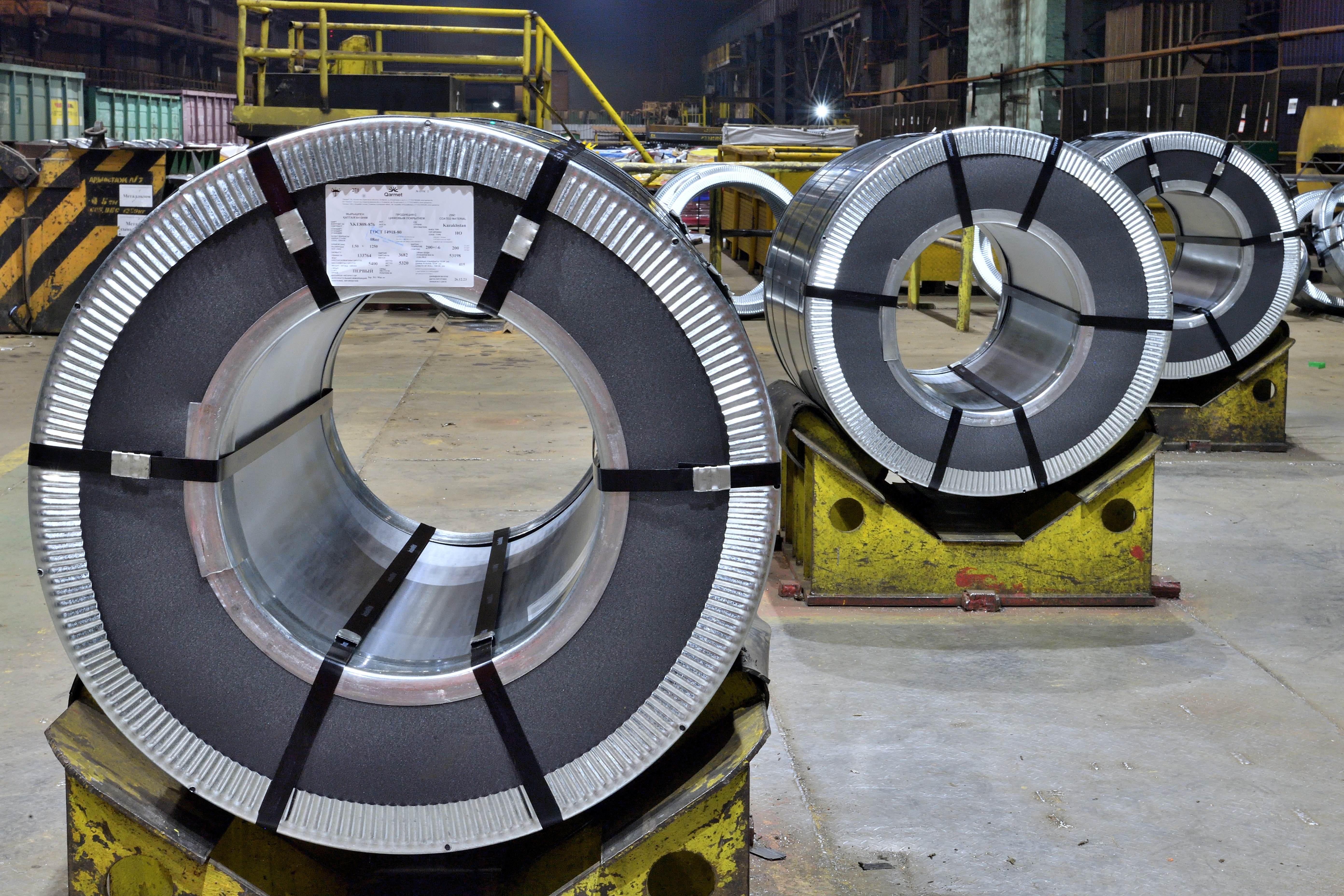 Hot dip galvanized metal products