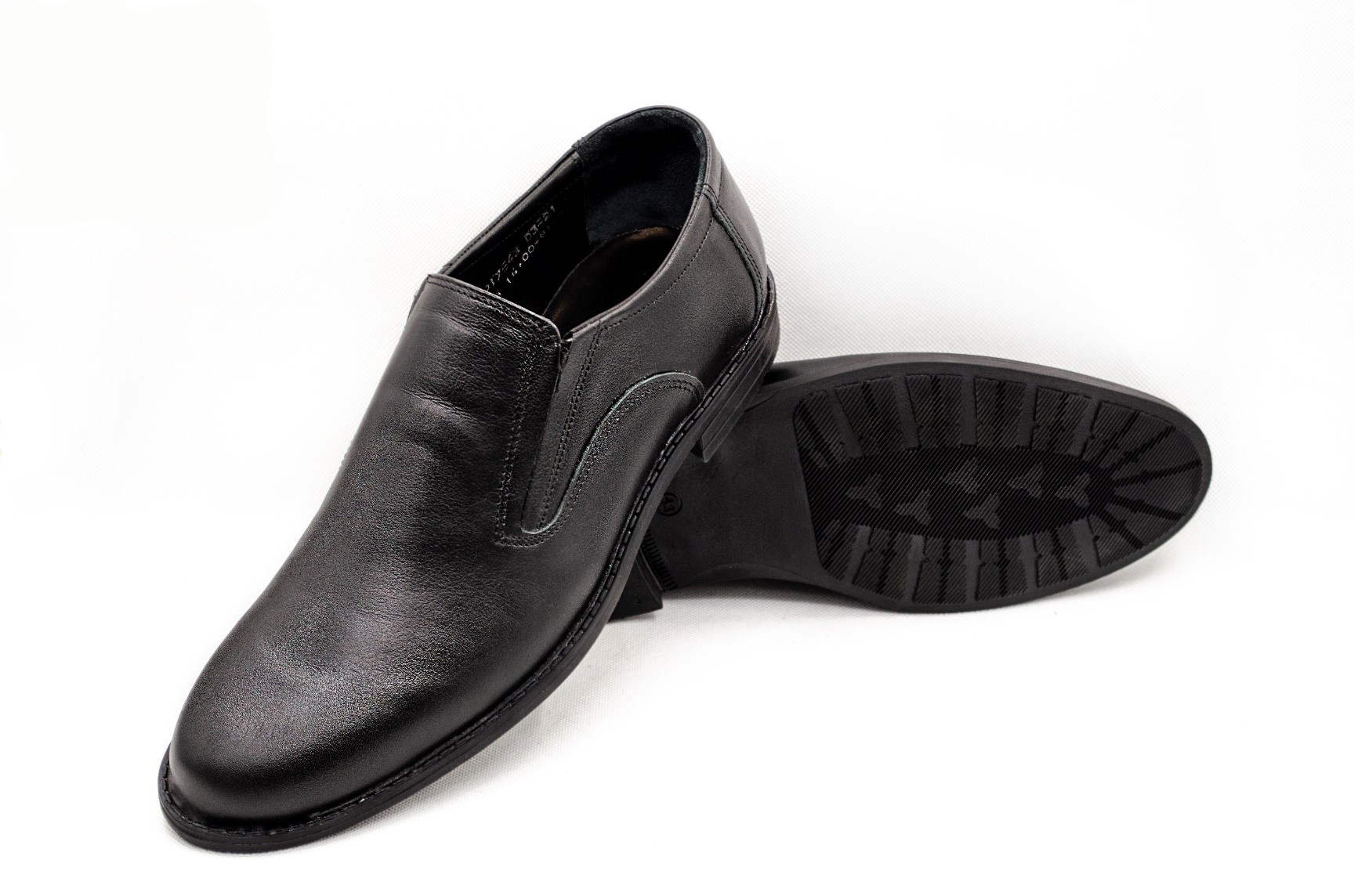  leather footwear