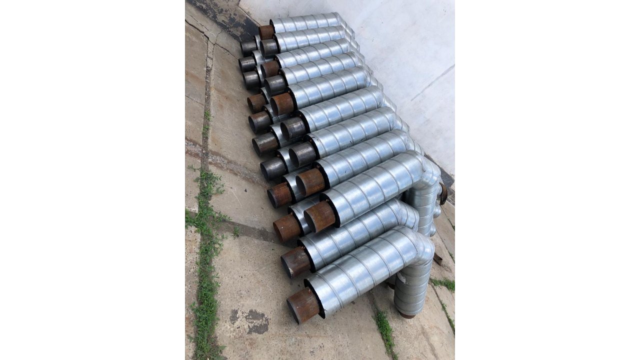 Steel Elbow in Polyethylene and Galvanized Protective Casing Pipe