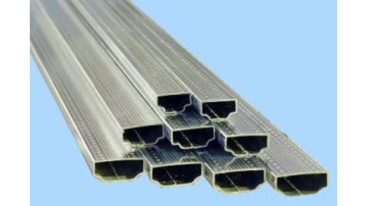 Spacer bar