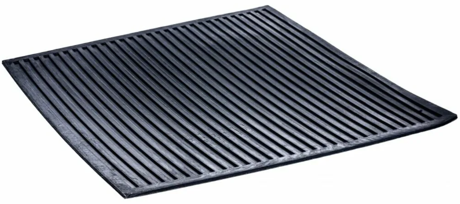 Dielectric rubber carpets