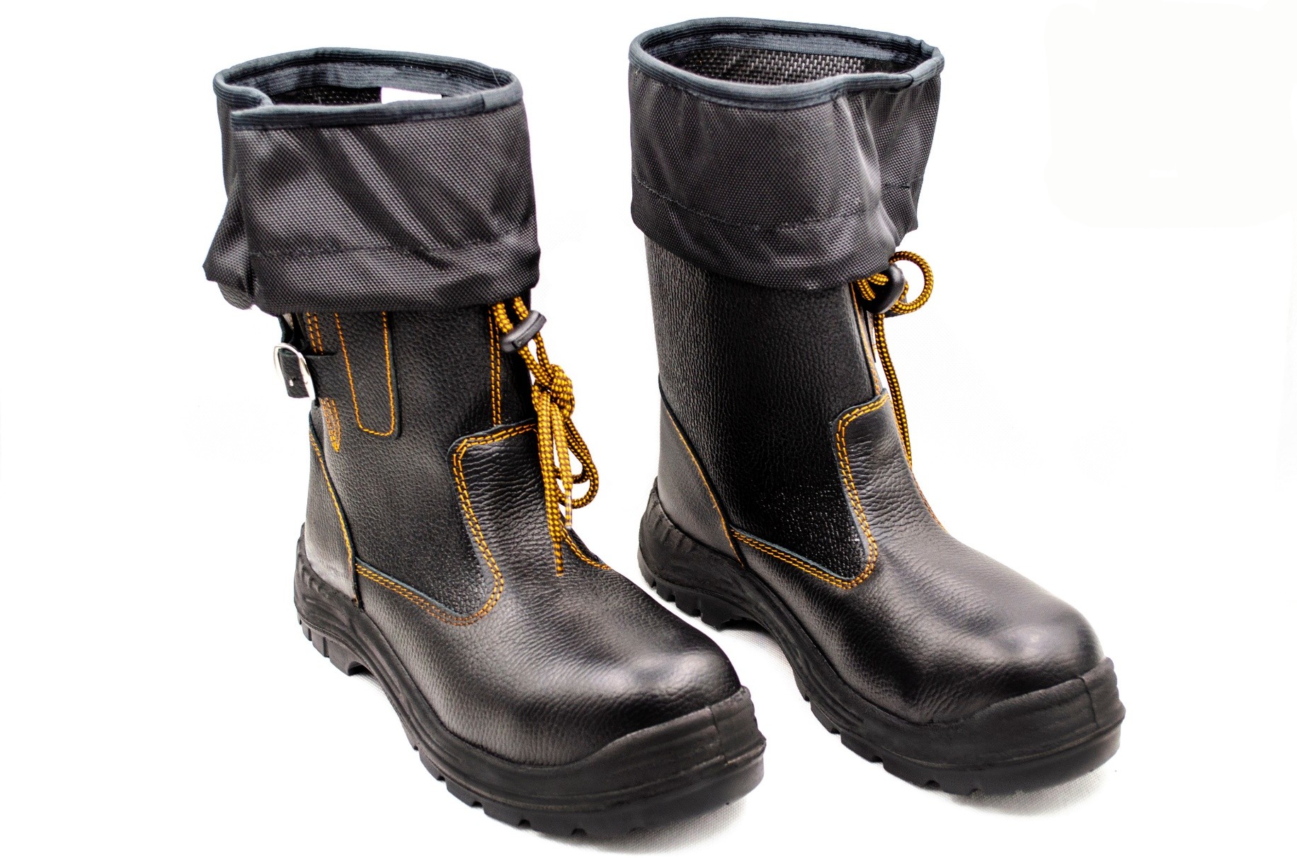  leather footwear