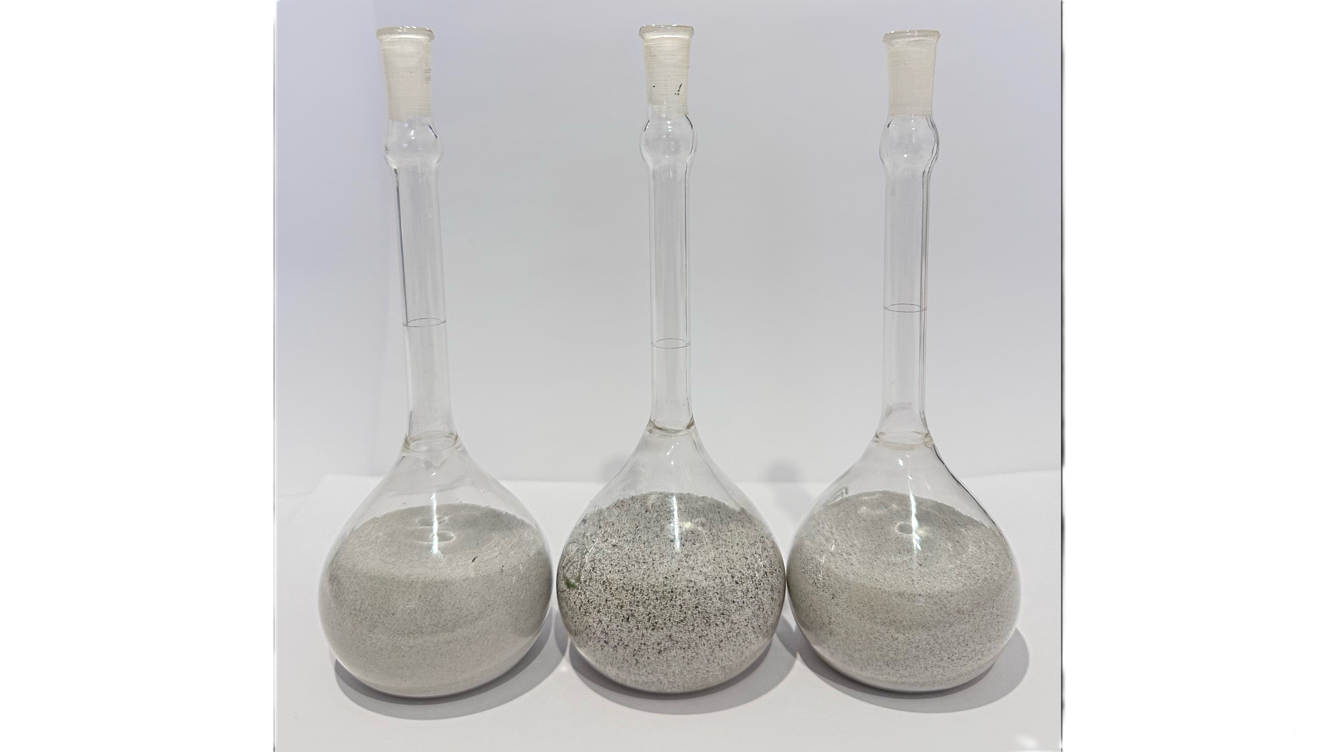 Aluminosilicate cenospheres