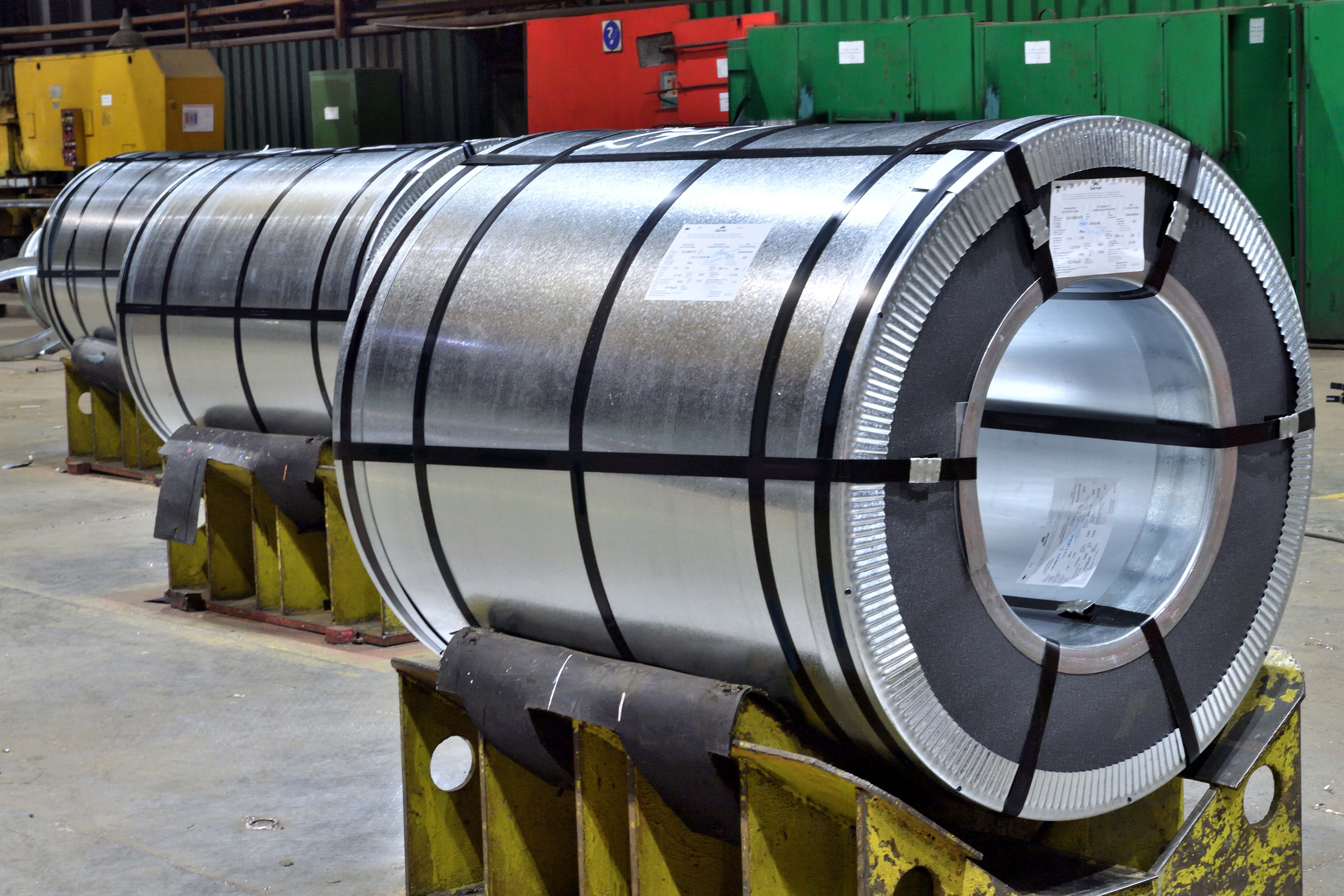 Hot dip galvanized metal products